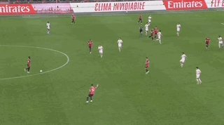 1743896790911057748.gif